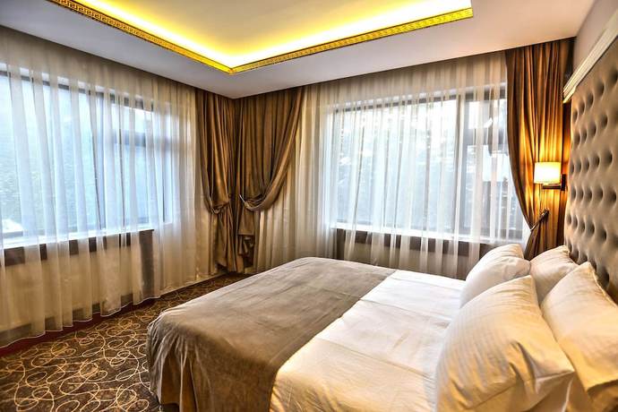 Imagen de la habitación del Lagoon Palace Hotel. Foto 10
