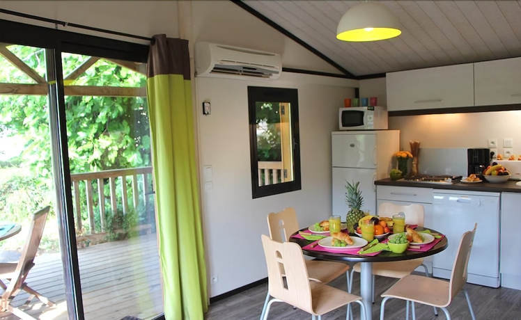 Imagen de la habitación del Lagrange Vacances Les Cottages Varois. Foto 12