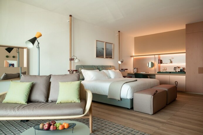 Imagen de la habitación del Laguna Faro Suites - Adults Only and Free Beach. Foto 11