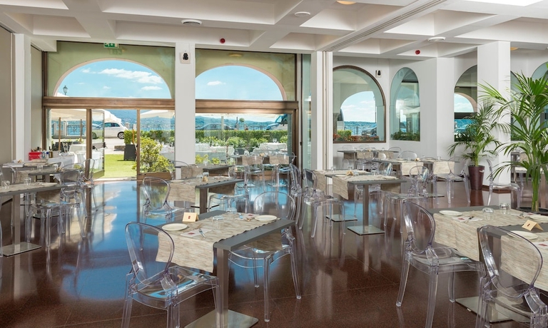 Imagen de los interiores del Lake Maggiore Dependance. Foto 19