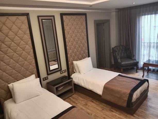 Imagen de la habitación del Lala Grand Hotel. Foto 8