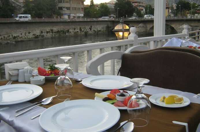 Imagen del bar/restaurante del Lalehan Hotel. Foto 4