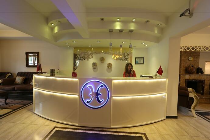 Imagen de los interiores del Lalehan Hotel. Foto 18