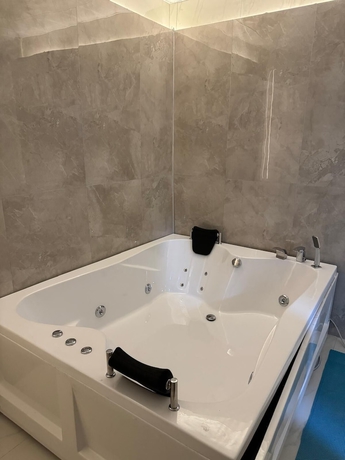 Imagen de la habitación del Lalişa Otel. Foto 15