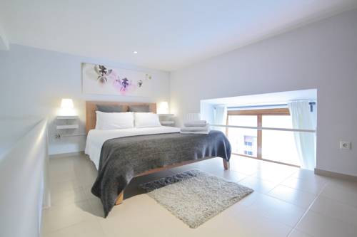 Imagen de la habitación del L&h Plaza Santa Ana. Foto 10