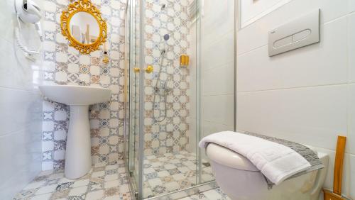 Imagen de la habitación del Lamur Hotel. Foto 20