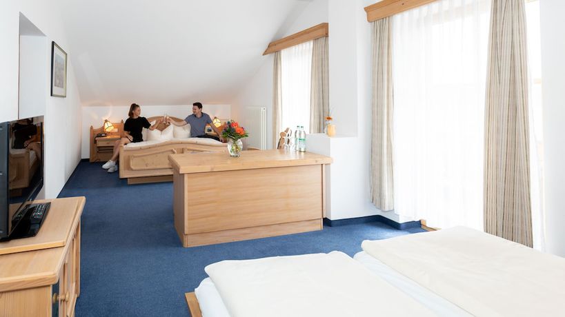 Imagen de la habitación del Landgasthof Hotel Sch&ouml;ntag and Steak House. Foto 4