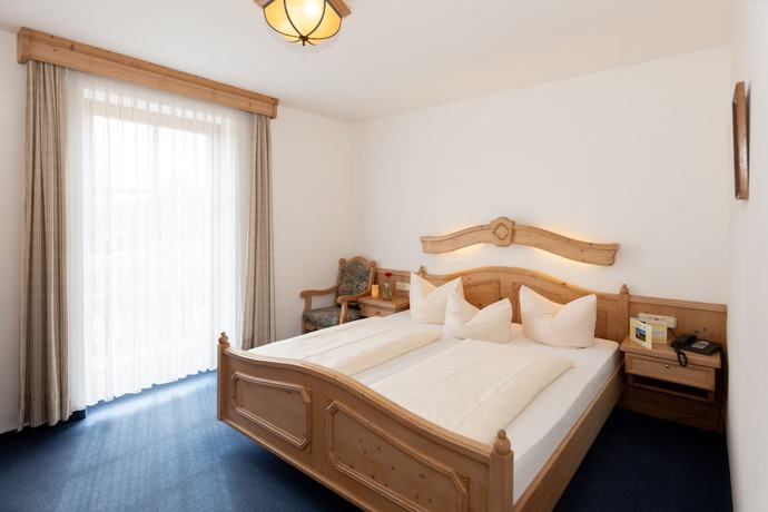 Imagen de la habitación del Landgasthof Hotel Sch&ouml;ntag and Steak House. Foto 11
