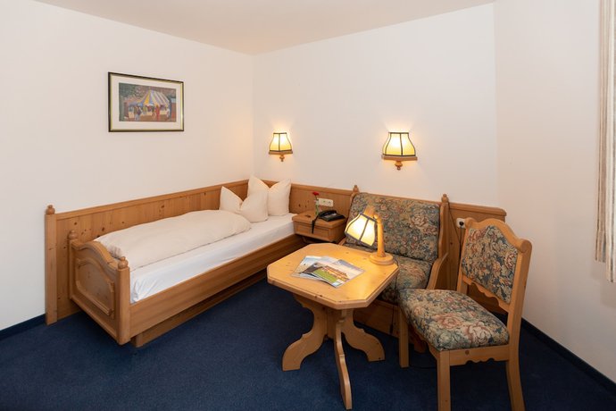 Imagen de la habitación del Landgasthof Hotel Sch&ouml;ntag and Steak House. Foto 14
