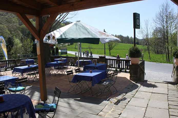 Imagen de los exteriores del Landgasthof Neue Schänke Hotel. Foto 9