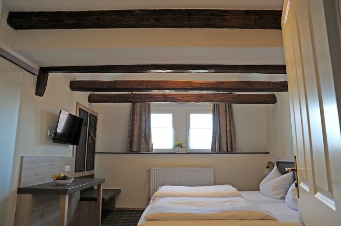 Imagen de la habitación del Landgasthof Zum Schwarzen Adler. Foto 13
