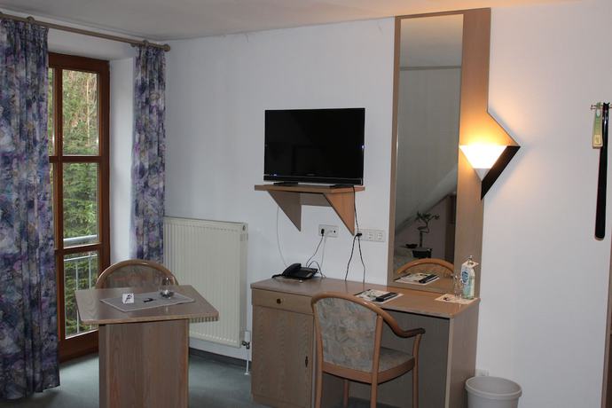 Imagen de la habitación del Land-gut-Hotel Forsthof. Foto 11