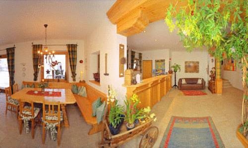 Imagen de los exteriores del Landhof Ellmau. Foto 5