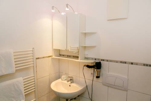 Imagen de la habitación del Landhotel Airport Inn. Foto 13