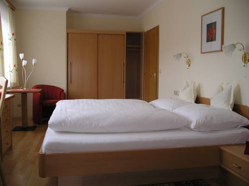 Imagen de la habitación del Landhotel H&auml;userl Im Wald. Foto 3