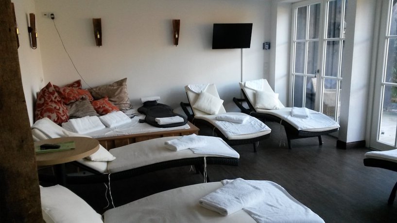 Imagen de la piscina del Landhotel Jann Hinsch Hof. Foto 18