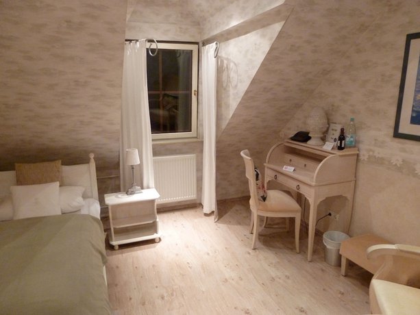 Imagen de la habitación del Landhotel Kern. Foto 12