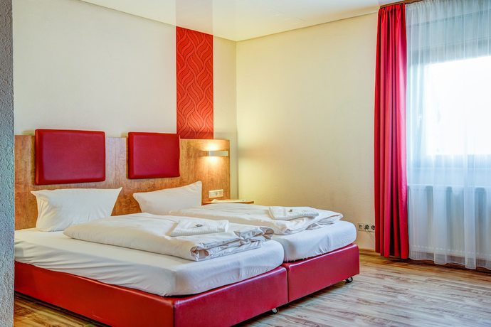 Imagen de la habitación del Landhotel K&uuml;ffner. Foto 13