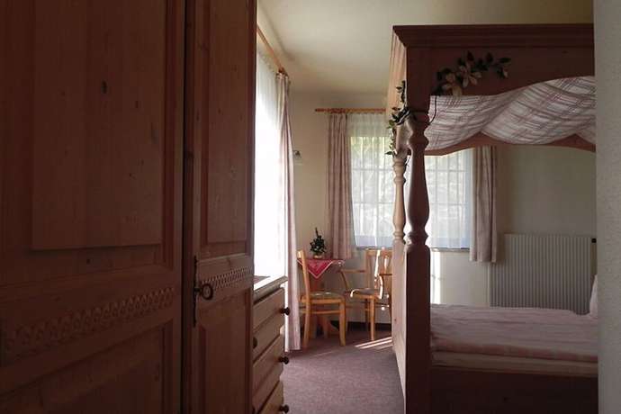 Imagen de la habitación del Landhotel Osterlamm. Foto 14