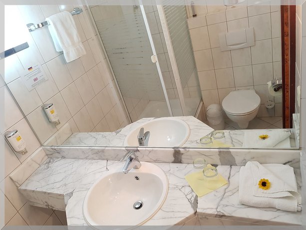 Imagen de la habitación del Landhotel Trampe. Foto 9
