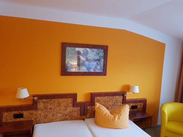 Imagen de la habitación del Landhotel Trampe. Foto 13