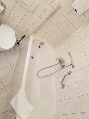 Imagen de la habitación del Landhotel Trampe. Foto 16