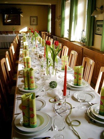 Imagen del bar/restaurante del Landhotel Zum B&ouml;hm, Roth. Foto 8