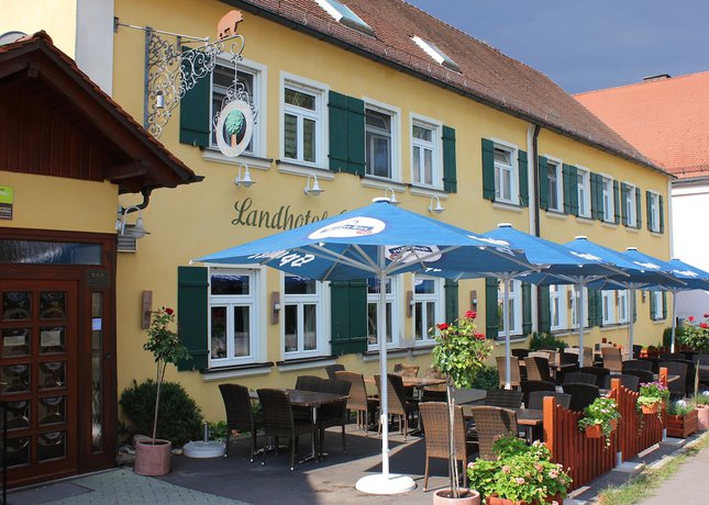 Imagen de los exteriores del Landhotel Zum B&ouml;hm, Roth. Foto 14