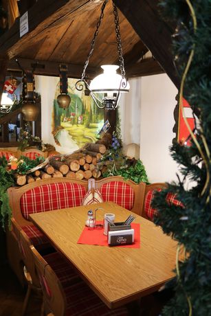 Imagen del bar/restaurante del Landhotel Zum Hirsch. Foto 5