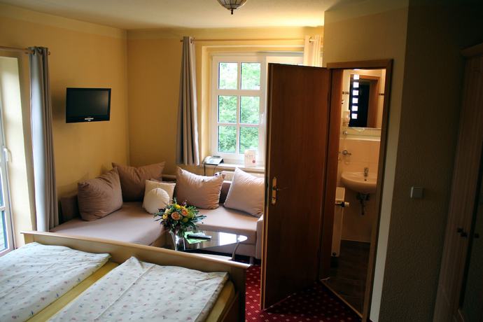 Imagen de la habitación del Landhotel Zum gr&uuml;nen Baum. Foto 3