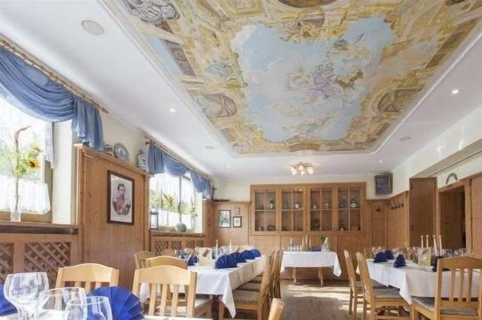 Imagen del bar/restaurante del Landhotel and Gasthof Gr&auml;tz. Foto 2