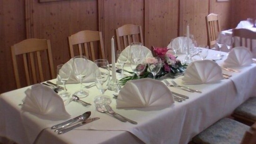 Imagen del bar/restaurante del Landhotel and Gasthof Gr&auml;tz. Foto 4