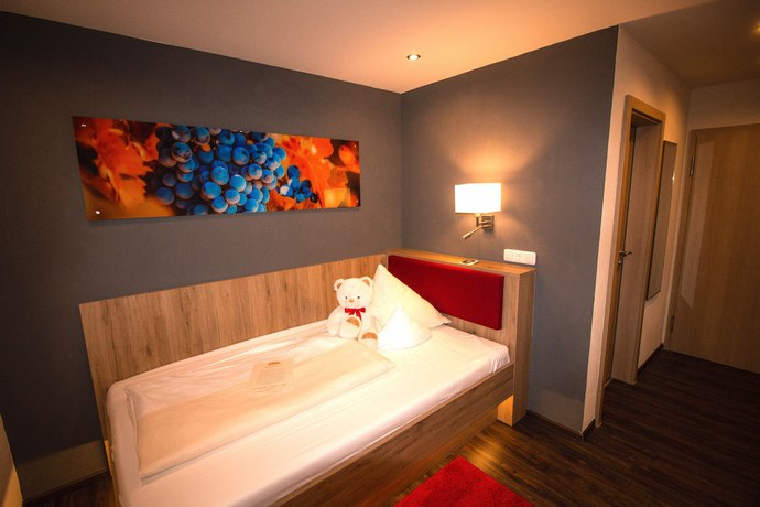 Imagen de la habitación del Landhotel and Weingasthof Schwarzer Adler. Foto 2