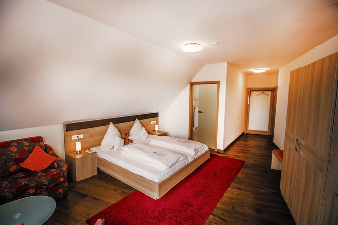 Imagen de la habitación del Landhotel and Weingasthof Schwarzer Adler. Foto 6