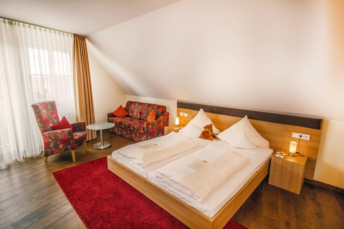Imagen de la habitación del Landhotel and Weingasthof Schwarzer Adler. Foto 12