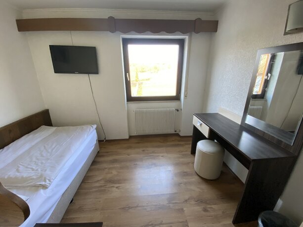 Imagen de la habitación del Landhotel zum K&uuml;hlengrund and Soultans Paradise. Foto 17