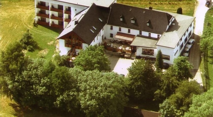 Imagen de los exteriores del Landkomforthotel Riedelbauch. Foto 7