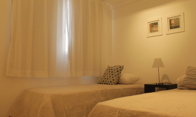 Imagen de la habitación del Laprida Suites. Foto 4