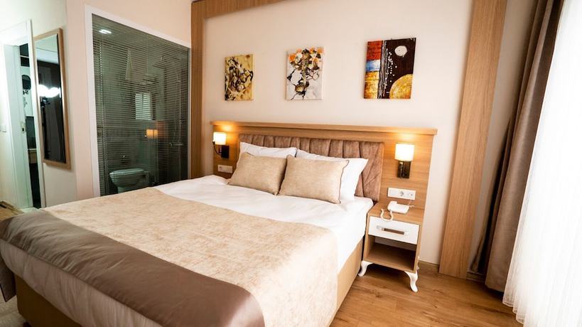 Imagen de la habitación del Lara Garden Hotel. Foto 4