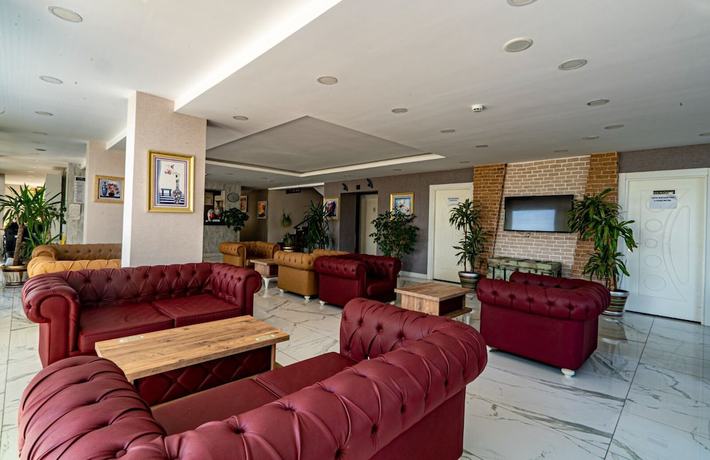 Imagen de los interiores del Lara Garden Hotel. Foto 15