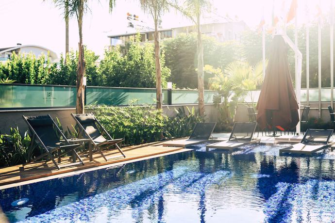 Imagen de la piscina del Laren Sea Sıde Hotel and Spa. Foto 19