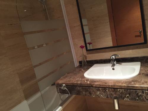 Imagen de la habitación del Larios Suites. Foto 5