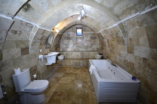 Imagen de la habitación del Larissa Cave Hotel. Foto 5