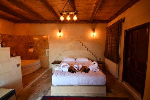 Imagen general del Larissa Cave Hotel. Foto 1