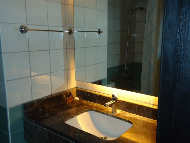 Imagen de los exteriores del Larissa Hotel Beldibi. Foto 11