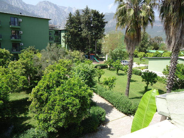 Imagen de la habitación del Larissa Hotel Beldibi. Foto 8