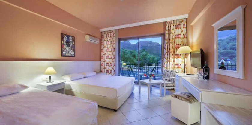 Imagen de la habitación del Larissa Vista. Foto 3