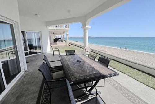 Imagen de la habitación del Las Palmas Resort. Foto 14