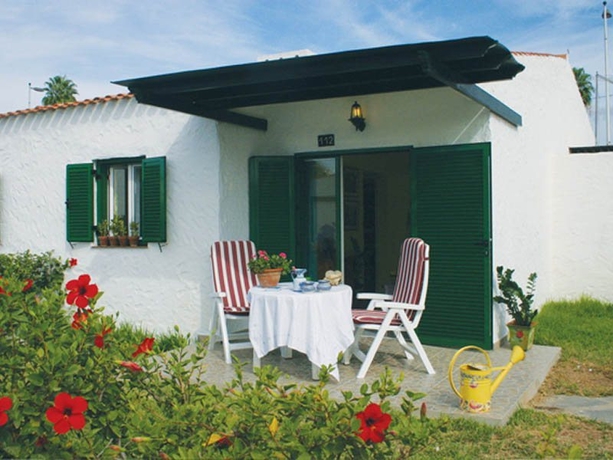 Imagen de los exteriores del Las Tartanas 3&ordf; Fase. Foto 4