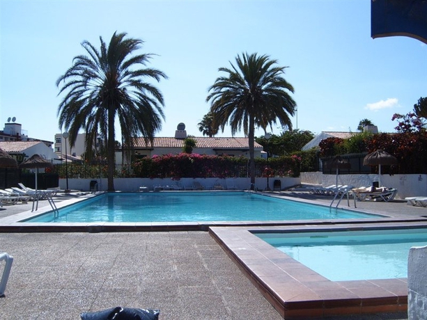 Imagen de la piscina del Las Tartanas 3&ordf; Fase. Foto 7